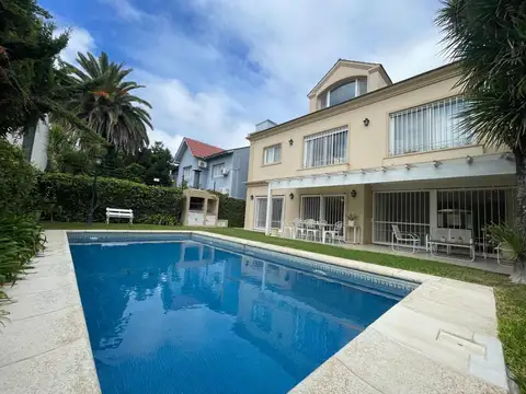 Casa en Venta de 4 dormitorios