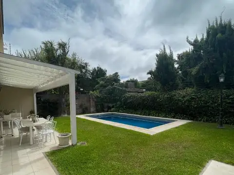 Casa en Venta en Martínez Vías / Libertador, USD 890.000