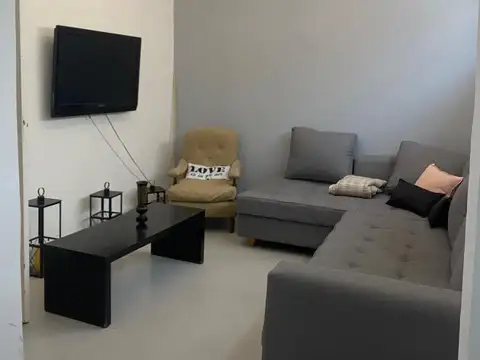Depto Tipo Casa en Venta en Villa del Parque, USD 146.000
