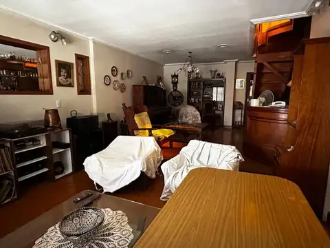 Casa 5 ambientes con 4 baños