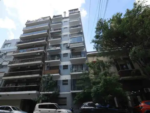 Venta depto 3 amb. Palermo, piso alto con balcón