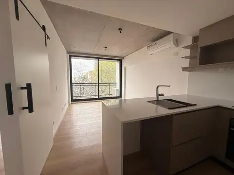 Migueletes 2300, Piso 4