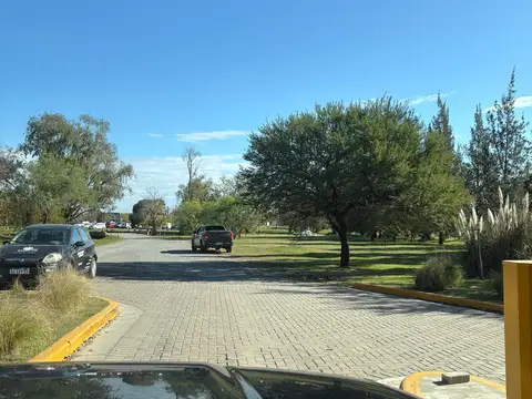 Terreno en Venta 20  mts Frente