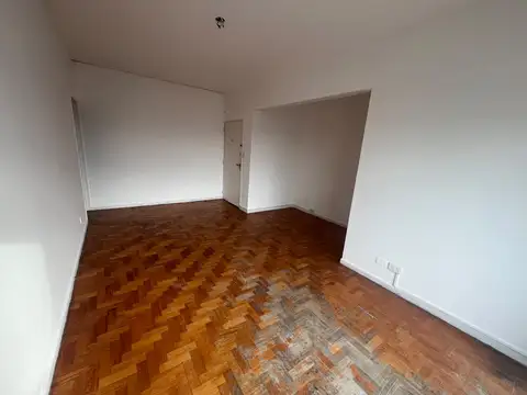 Departamento en Alquiler en Floresta, $ 650.000