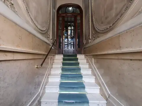 Departamento en Venta de 6 ambientes