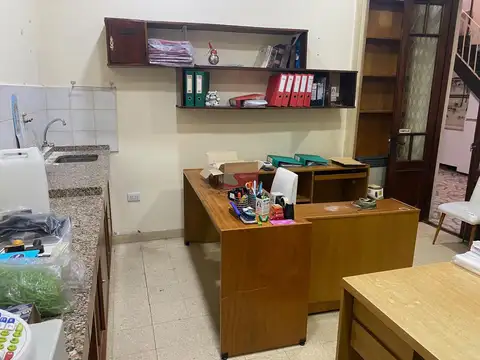 ALVAREZ THOMAS N° 1171 - LOCAL CON VIVIENDA PATIO Y TERRAZA