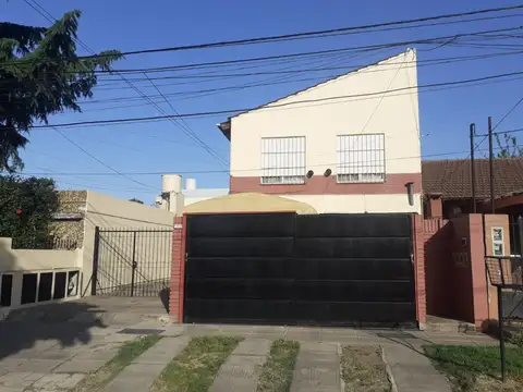 Casa en Venta en Castelar Sur, USD 90.000