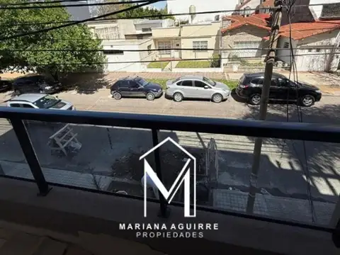 Cochabamba 420 , Piso 1