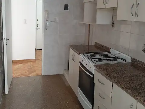 Departamento 2 ambientes  en alquiler en Parque Rivadavia