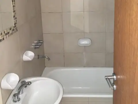 HERMOSO 2 AMBIENTES , LUMINOSO EXCELENTE VISTA SAAVEDRA AL 400