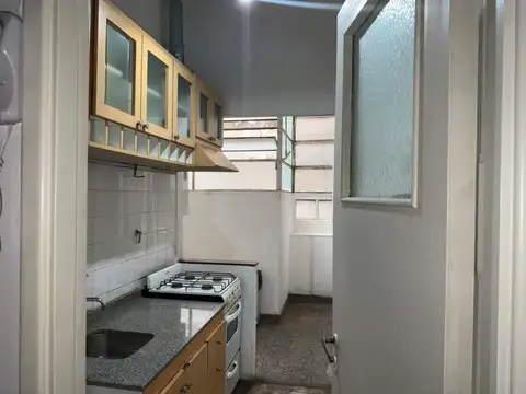 Departamento en Alquiler en Flores, $ 650.000