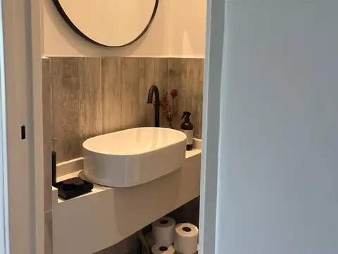 Casa en Venta en La Legua, USD 350.000