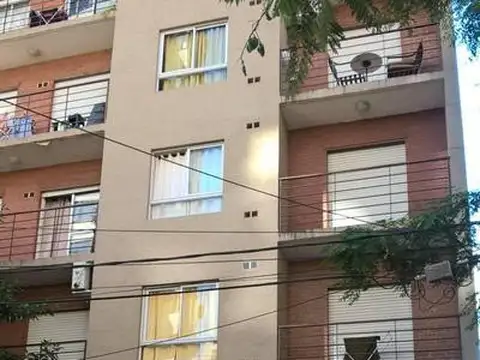 Cochera en alquiler en ISA IV. Las Heras 984