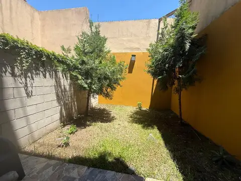 Depto Tipo Casa en Venta al Oeste