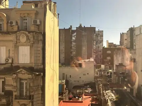 OFICINAS RECOLETA, SOL Y LUZ! PISOS ALTO.