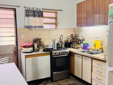 Casa 3 ambientes con 1 baño
