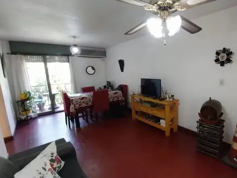 Departamento 5 ambientes con 1 baño