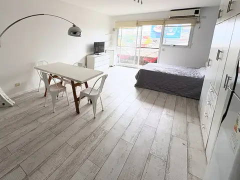 Departamento Monoambiente, Moderno y Luminoso, Amoblado y Equipado