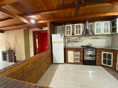 CASA 5 AMBIENTES VENTA PALOMAR
