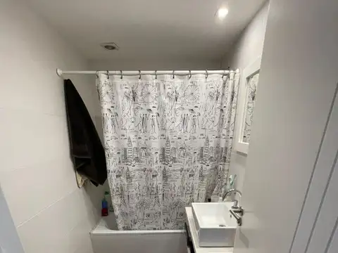 Monoambiente en venta con vista al mar y cochera - Punta Mogotes
