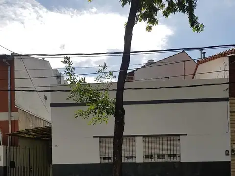 Depto Tipo Casa en Alquiler de 3 ambientes