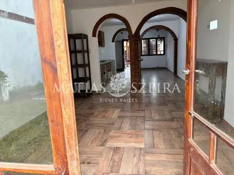 Casa en Venta con 1 cochera