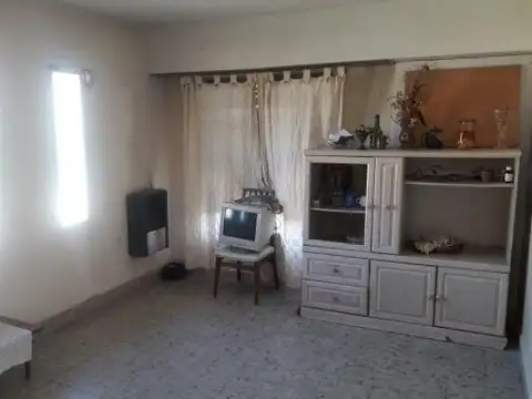 Depto Tipo Casa en Venta en Las Avenidas, USD 45.000