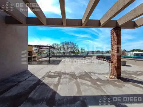 ALQUILER OFICINA CON TERRAZA PARRILLA EN PREDIO CON SEGURIDAD EN FLORIDA OESTE