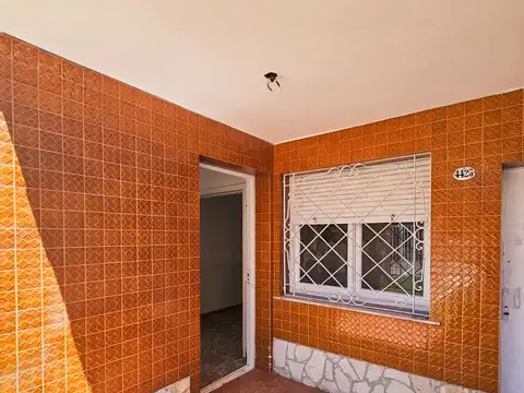 Depto Tipo Casa en Alquiler de 2 dormitorios