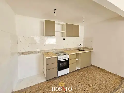 Depto Tipo Casa en Alquiler con 1 cocheras