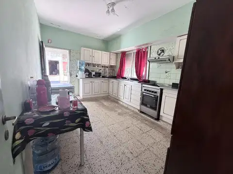 VENTA CASA A REFACCIONAR - MORENO - ACEPTA PERMUTA