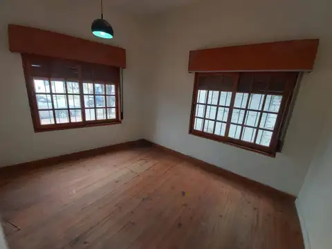 Casa en Venta en Bernal Oeste, USD 100.000