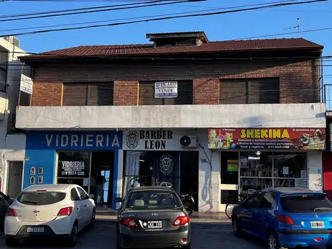 Casa 4 ambientes con 4 baños