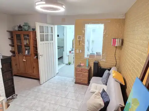 Avenida Regimiento de Patricios al 1700