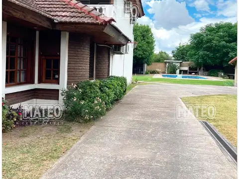 Casa en Venta con 1 cochera