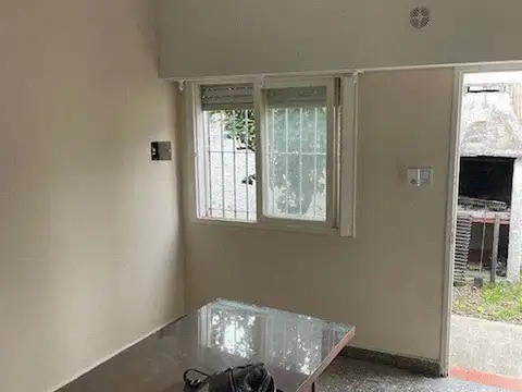 PH DE 2 AMB.  PATIO Y LAVADERO - VILLA BOSCH