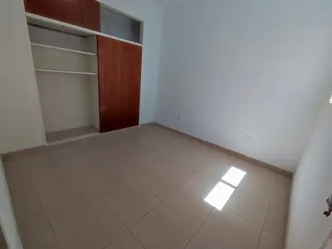 Depto Tipo Casa en Alquiler de 1 dormitorio