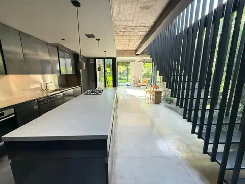 Casa en Venta en Belgrano R, USD 1.300.000