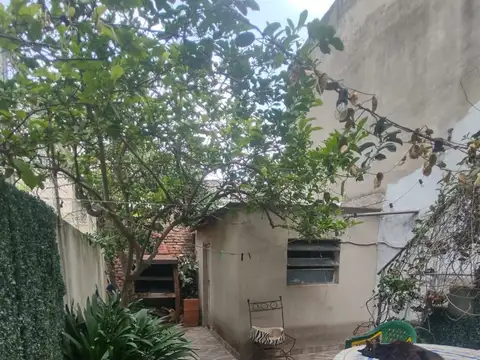 Depto Tipo Casa 5 ambientes con 2 baños