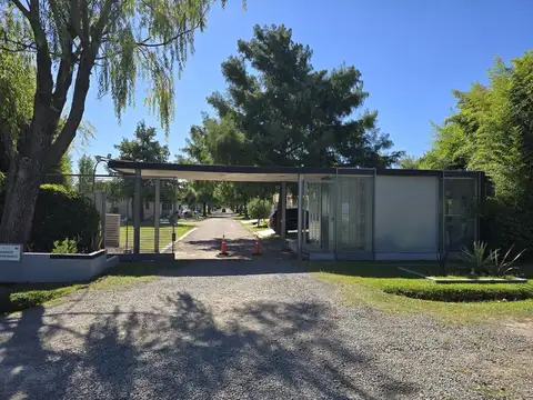 Casa en Venta 4 Ambientes en Las Brujas, Villa Rosa - Pilar