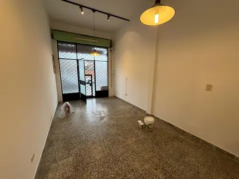 Local - Alquiler - Argentina, San Isidro - general piran 1056