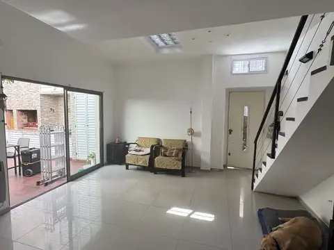 Excepcional PH de 125 m2 refaccionado a nuevo