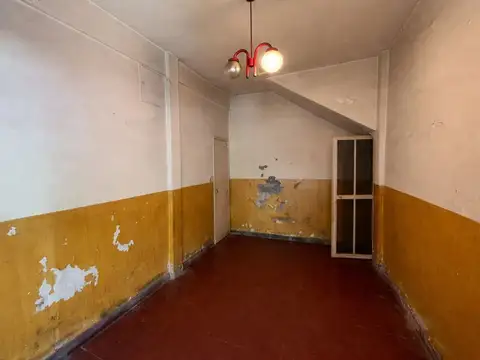 VENTA CASA 3 AMB VERSALLES LOTE PROPIO A RECICLAR