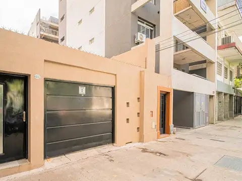Depto Tipo Casa en Venta con 1 cocheras