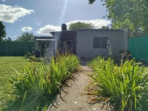 Casa 2 ambientes con 1 baño