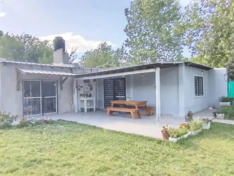 Hermosa casa a metros de Olivera