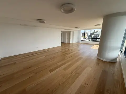 Departamento en Alquiler con 2 cocheras