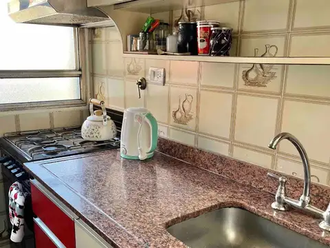 Presidente José Evaristo Uriburu 1600, Piso 8