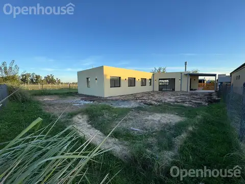 VENTA CASA MODERNA EN BARRIO SAN PABLO