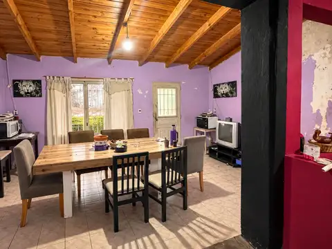 Venta Casa 4 ambientes a refaccionar en Solano